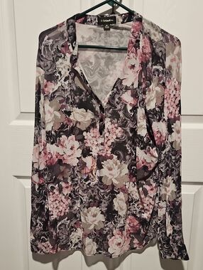 G Collection Floral V-Neck Long Sleeve Blouse - Pink & Black